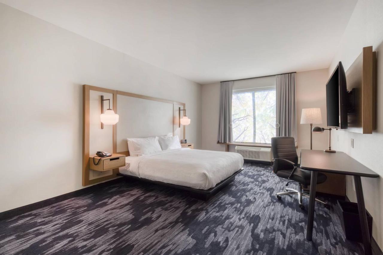 Fairfield Inn & Suites By Marriott Charlotte Belmont Экстерьер фото